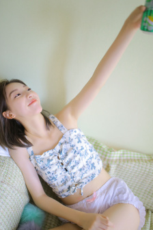 闪耀优俊少女